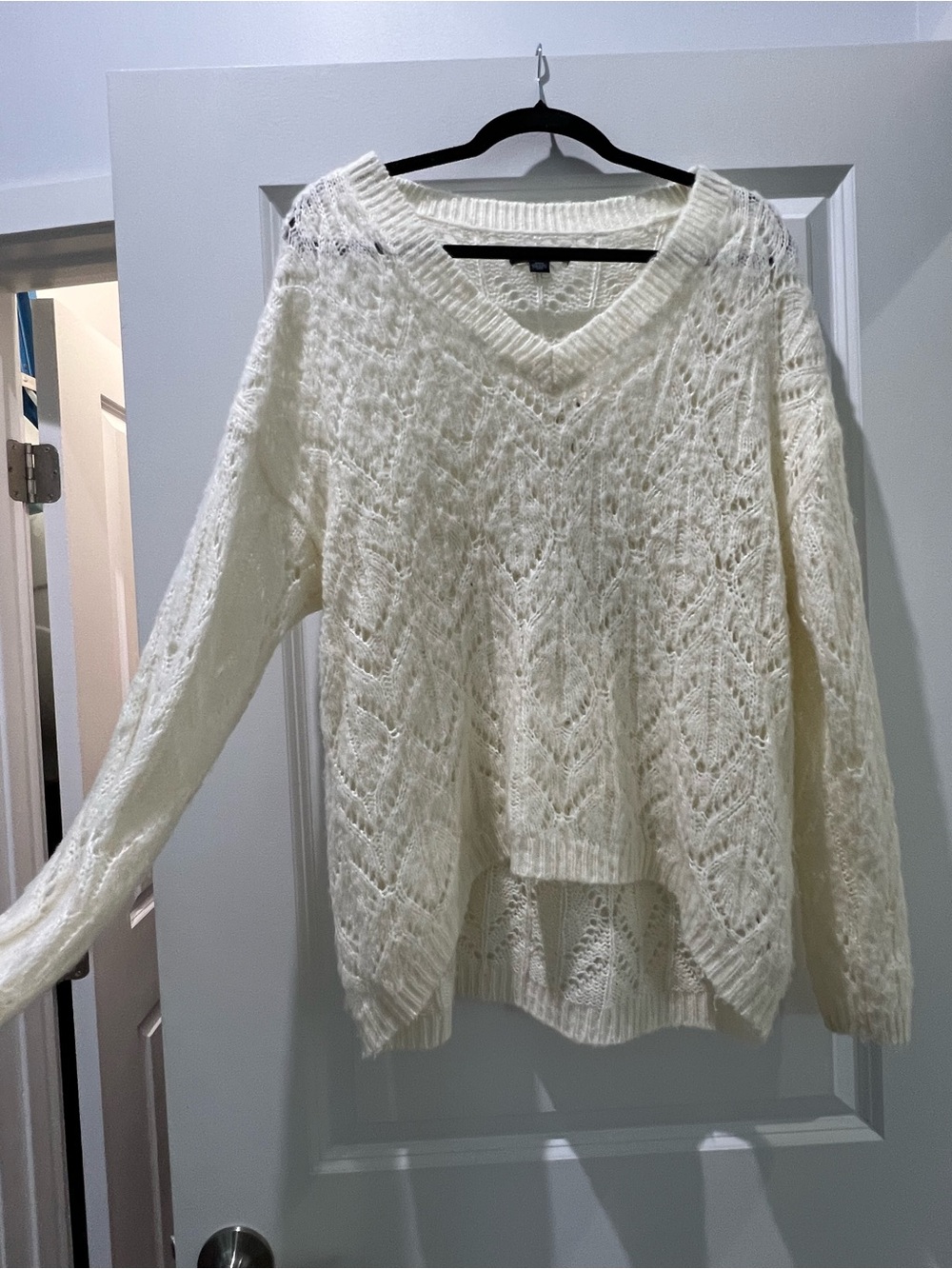 American Eagle Outfitters Knit V-Neck Sweater